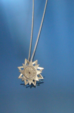 kaavintahtiisoriipus